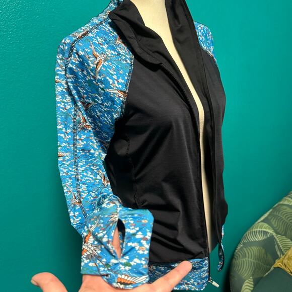 Eleven by Venus Williams Activewear Jacket Black Rouched Blue Crane Print Small - Picture 9 of 12
